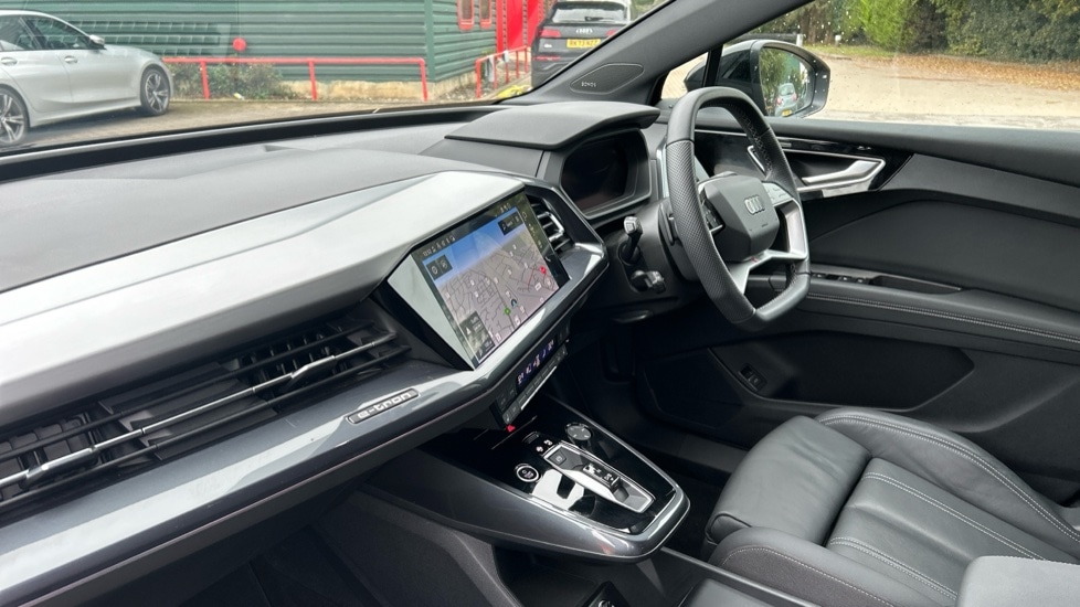 Used Audi Q4 e-tron 2024 for sale - 76691428: Photo 2