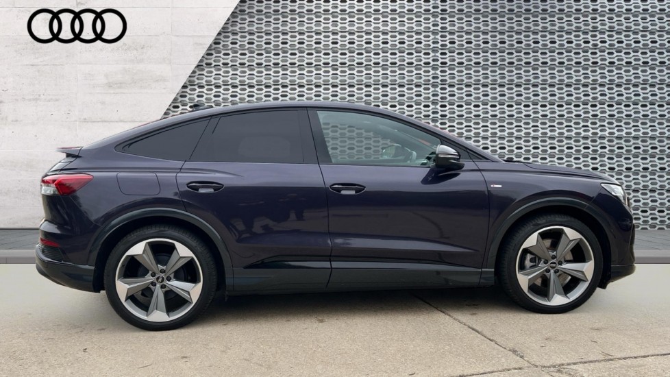 Used Audi Q4 e-tron 2024 for sale - 76623624: Photo 4