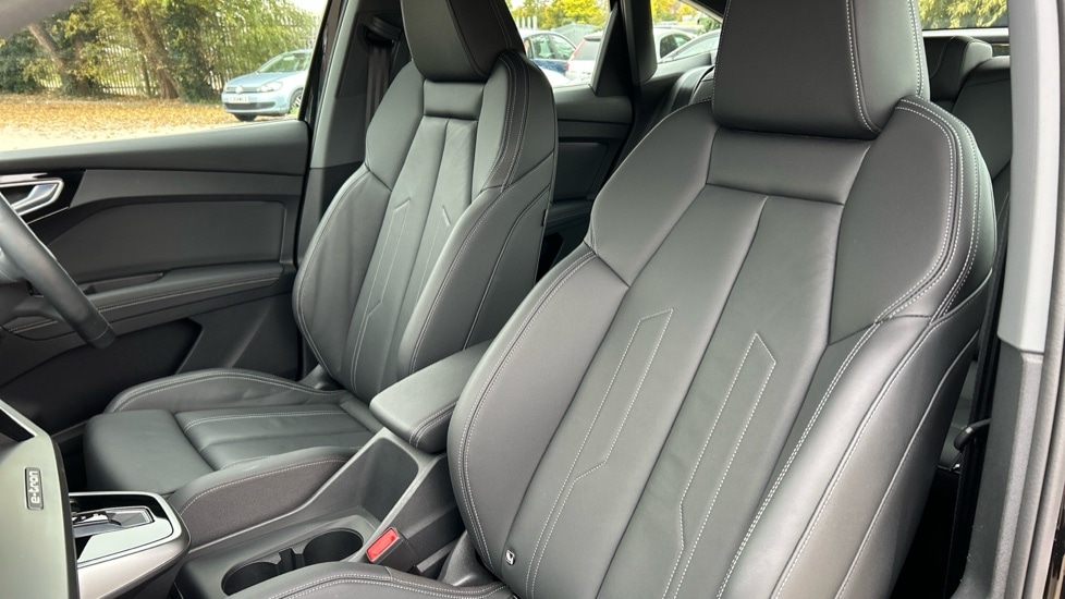 Used Audi Q4 e-tron 2024 for sale - 76332216: Photo 17