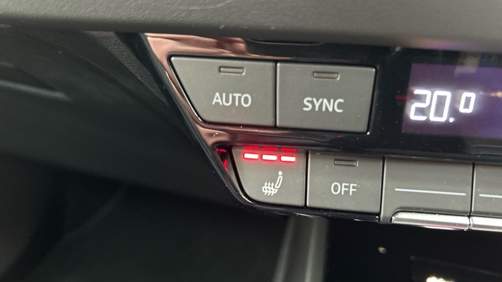 Used Audi Q4 e-tron 2024 for sale - 76332216: Photo 38