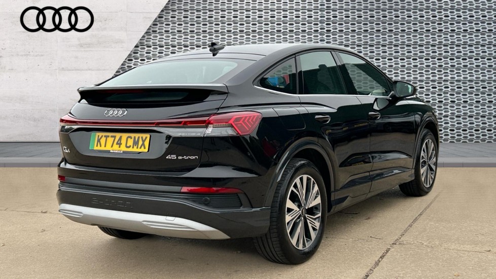 Used Audi Q4 e-tron 2024 for sale - 76332216: Photo 8
