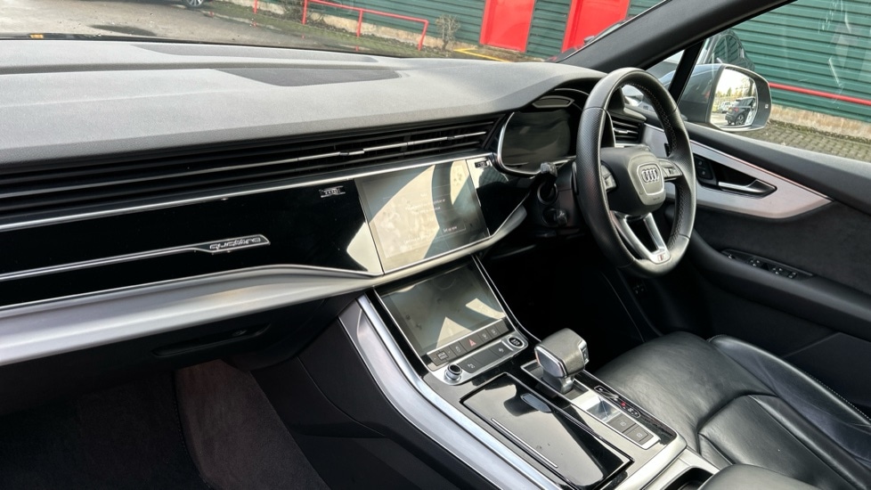 Used Audi Q7 2021 for sale - 76870737: Photo 2