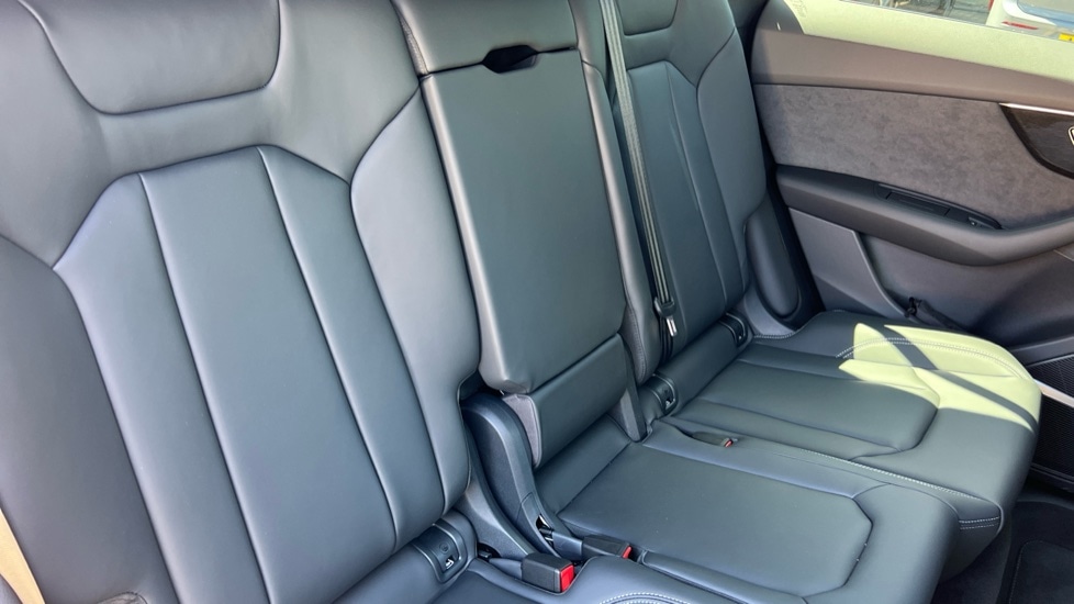 Used Audi Q8 2025 for sale - 76937480: Photo 42