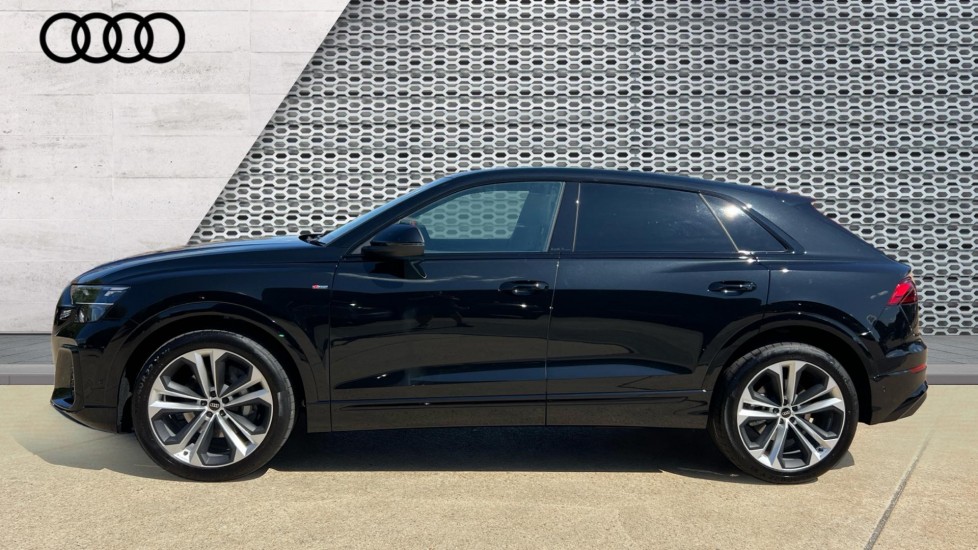 Used Audi Q8 2025 for sale - 76937480: Photo 9