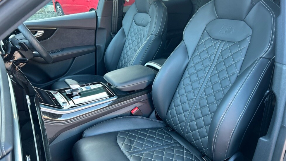 Used Audi Q8 2025 for sale - 76745227: Photo 17