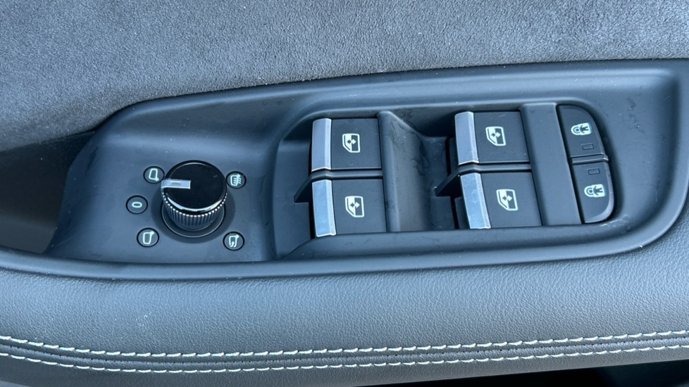 Used Audi Q8 2025 for sale - 76745227: Photo 28