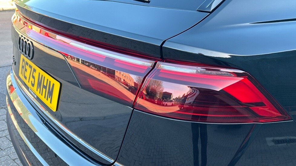 Used Audi Q8 2025 for sale - 76745227: Photo 33