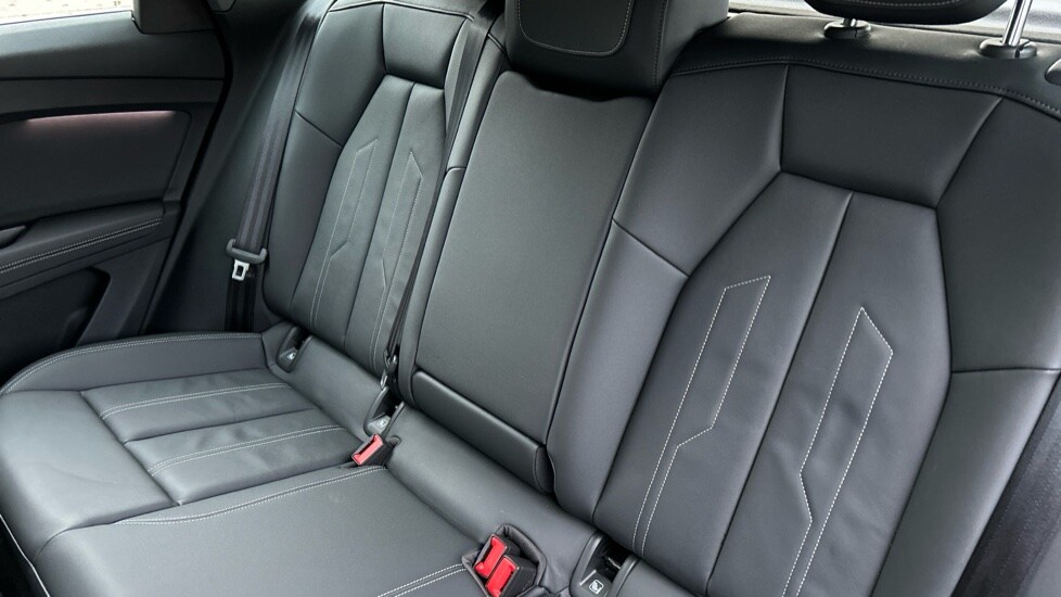 Used Audi Q4 e-tron 2025 for sale - 76691523: Photo 15