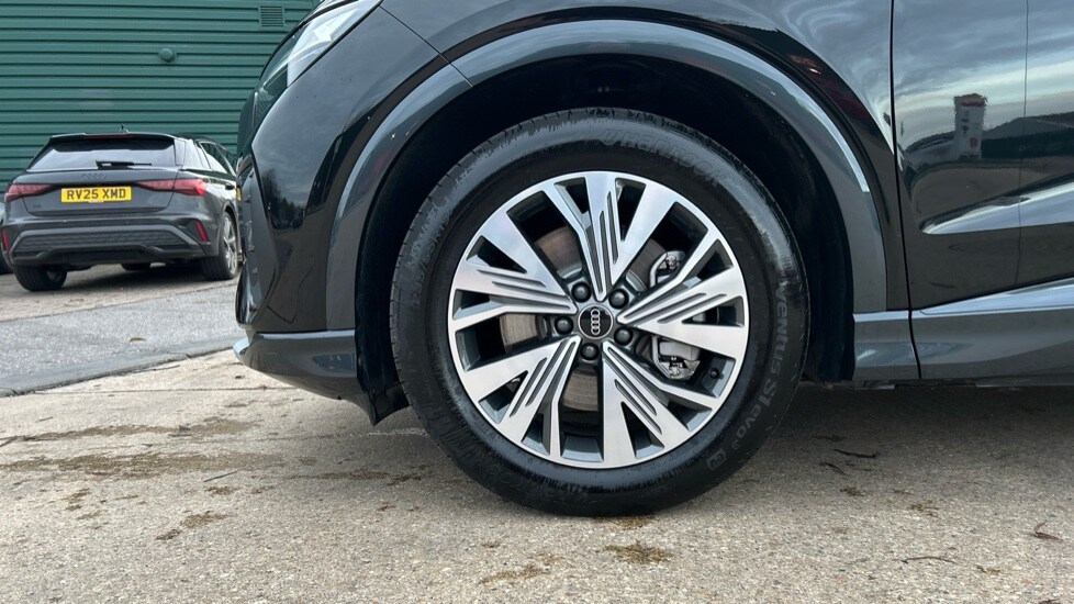Used Audi Q4 e-tron 2025 for sale - 76691523: Photo 21
