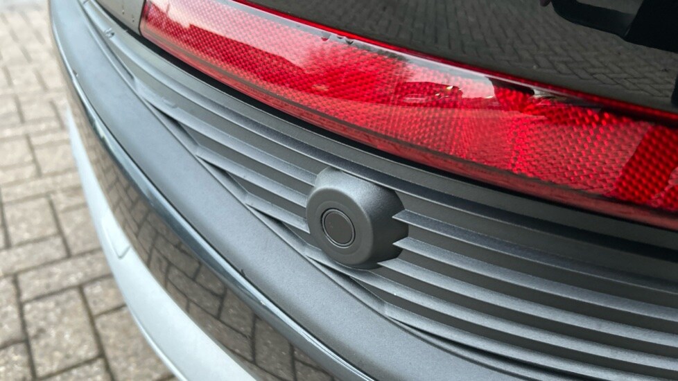 Used Audi Q4 e-tron 2025 for sale - 76691523: Photo 39