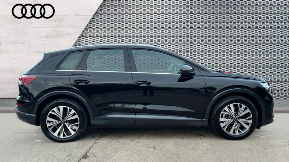 Used Audi Q4 e-tron 2025 for sale - 76691523: Photo 4