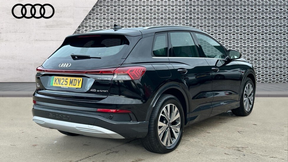 Used Audi Q4 e-tron 2025 for sale - 76691523: Photo 8