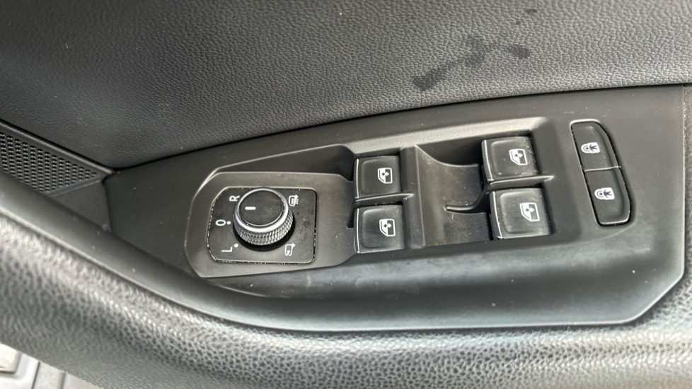 Used Volkswagen Touareg 2019 for sale - 77021869: Photo 30