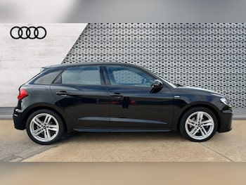 Used Audi A1 2021 for sale - 76130632: Photo
