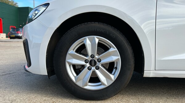 Used Audi A1 2023 for sale - 76092170: Photo 5
