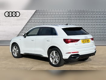 Used Audi Q3 2019 for sale - 75943104: Photo
