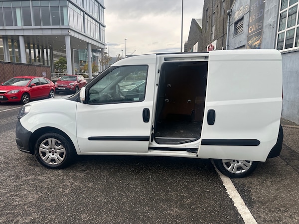 Used Fiat Doblo 2017 for sale - 76134658: Photo 6
