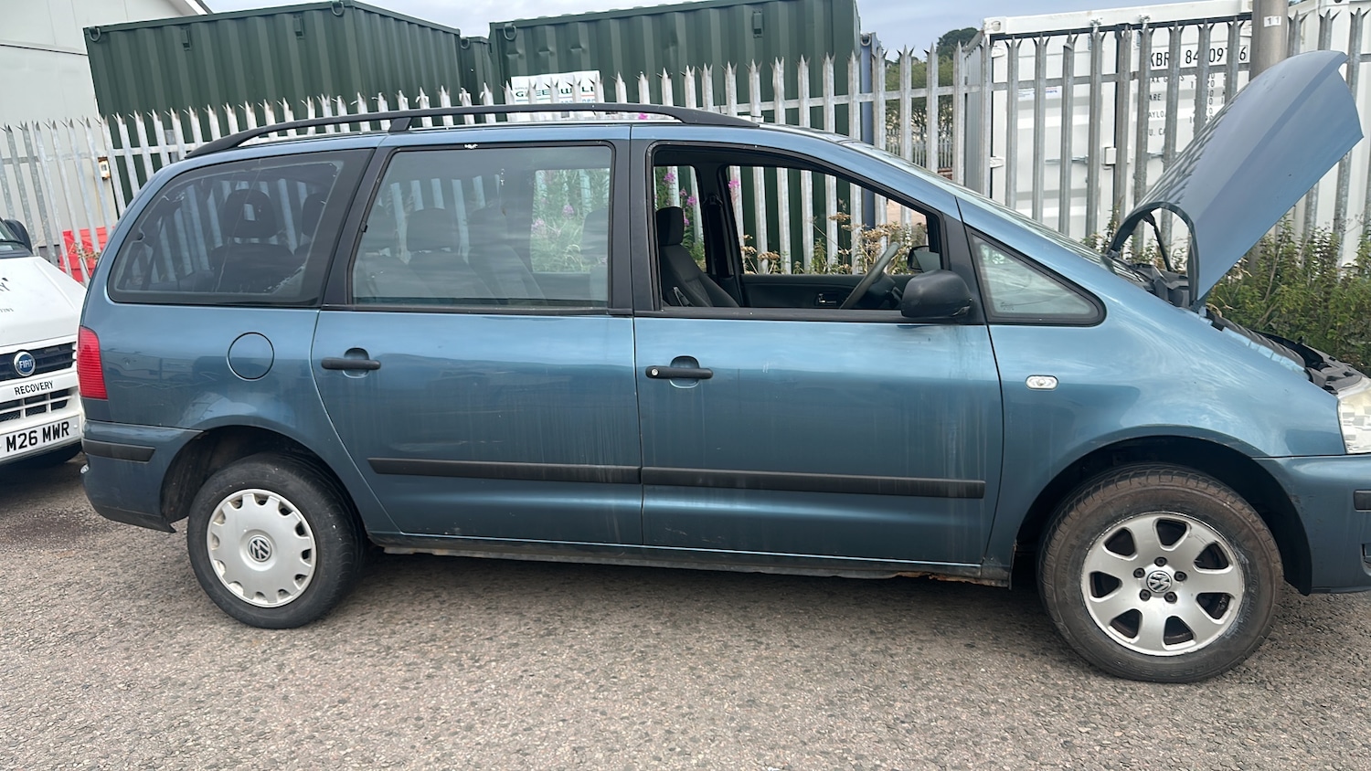 Used Volkswagen Sharan 2006 for sale - 76855612: Photo 5