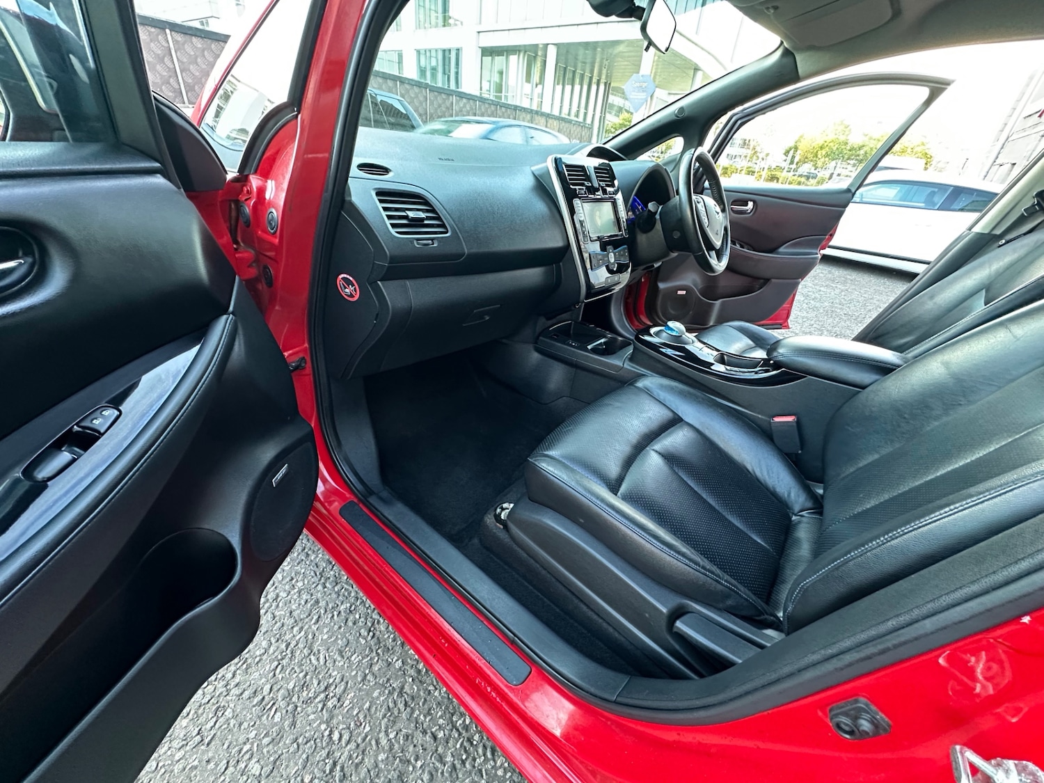 Used Nissan Leaf 2015 for sale - 75902751: Photo 14