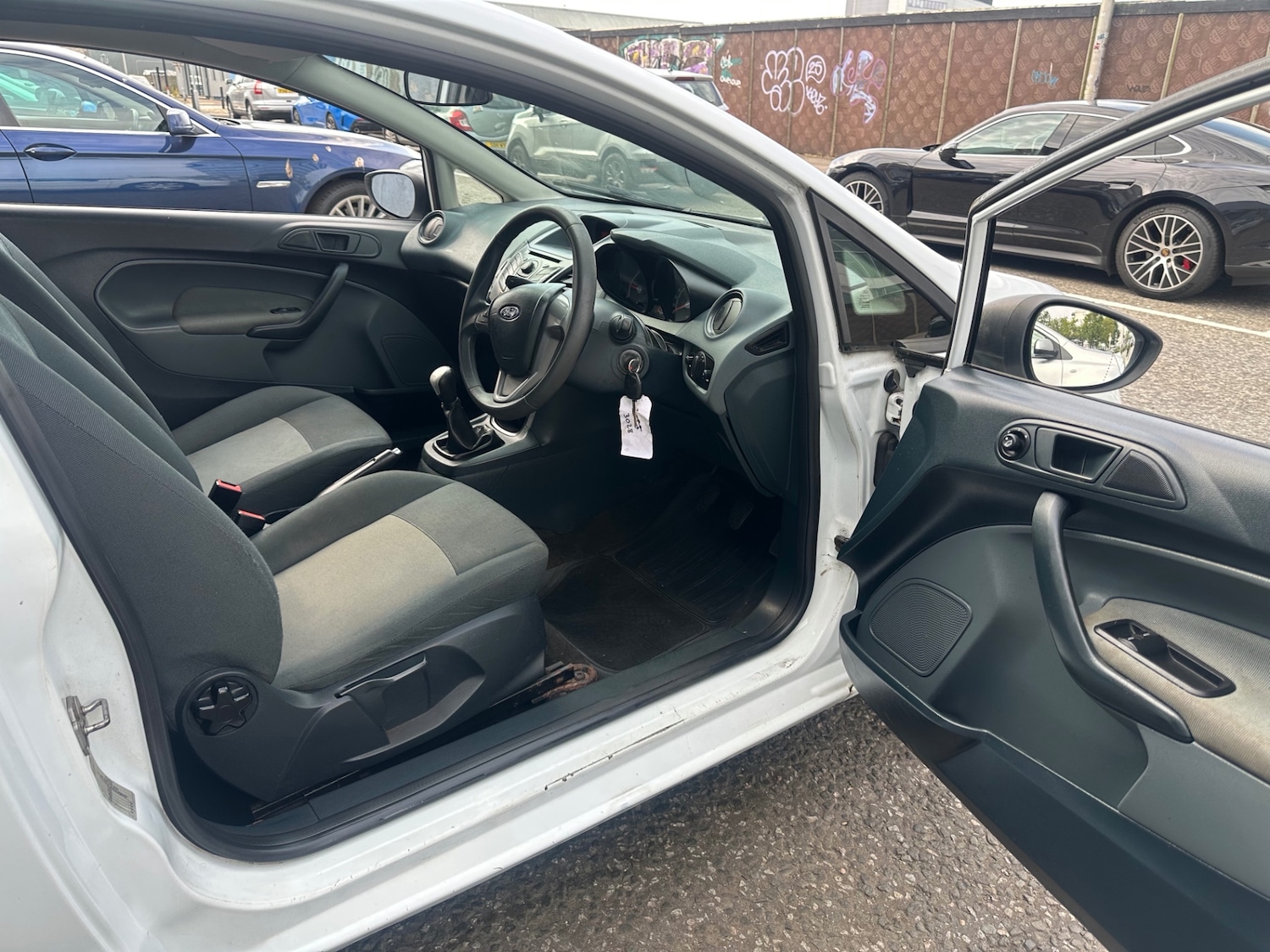 Used Ford Fiesta 2011 for sale - 75576988: Photo 10