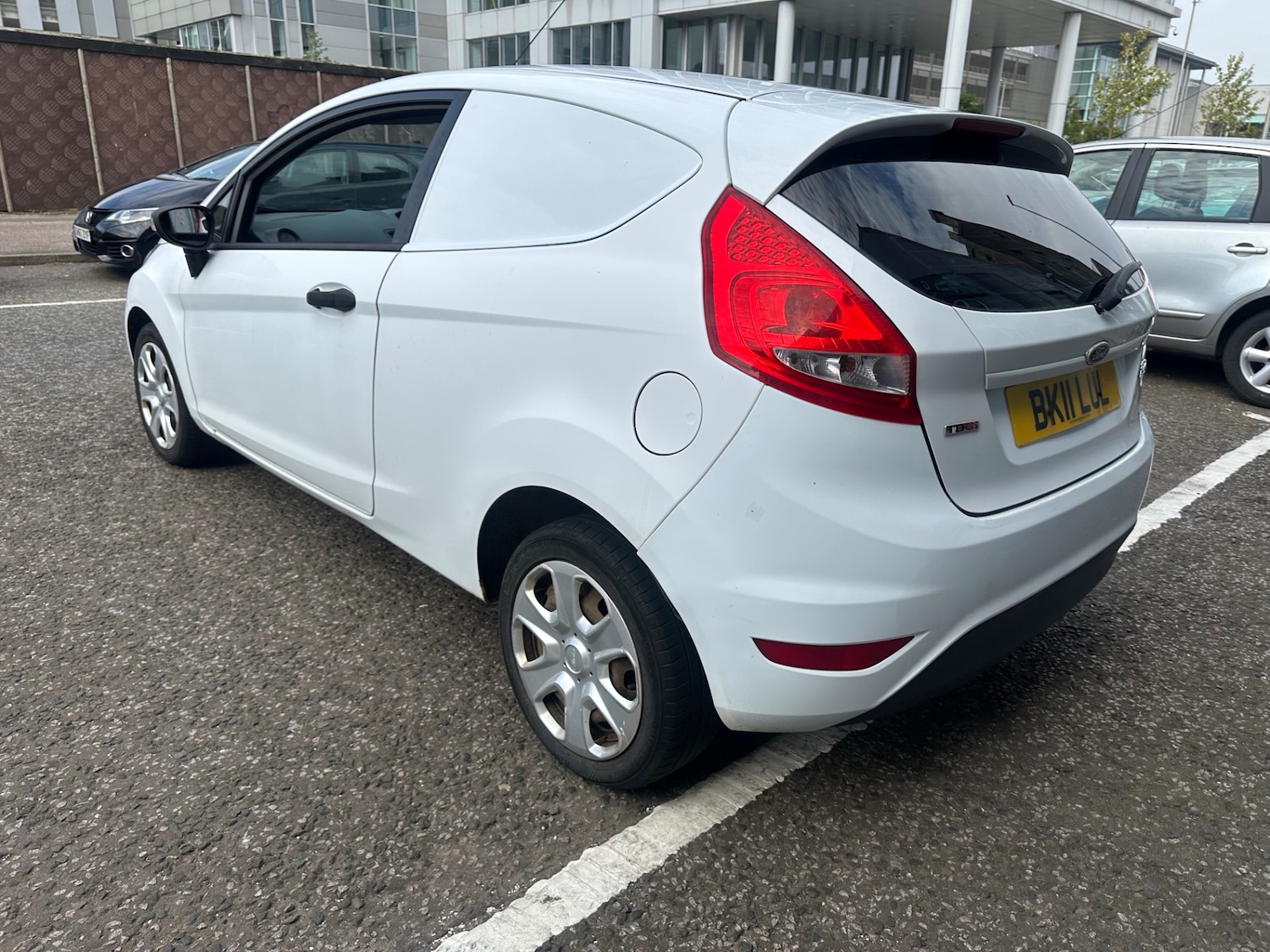 Used Ford Fiesta 2011 for sale - 75576988: Photo 5