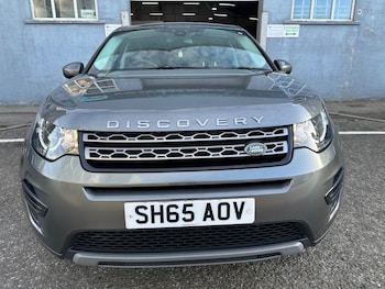 2015 (65) - 2.0 TD4 180 SE 5dr