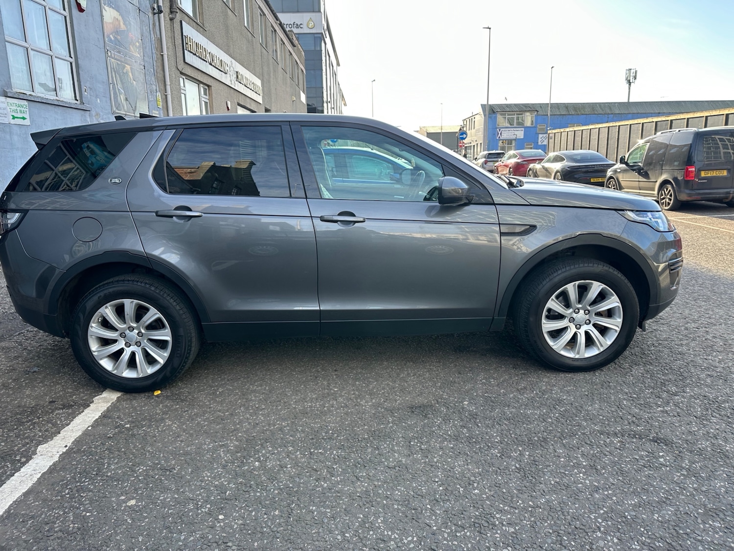 Used Land Rover Discovery Sport 2015 for sale - 77738767: Photo 8