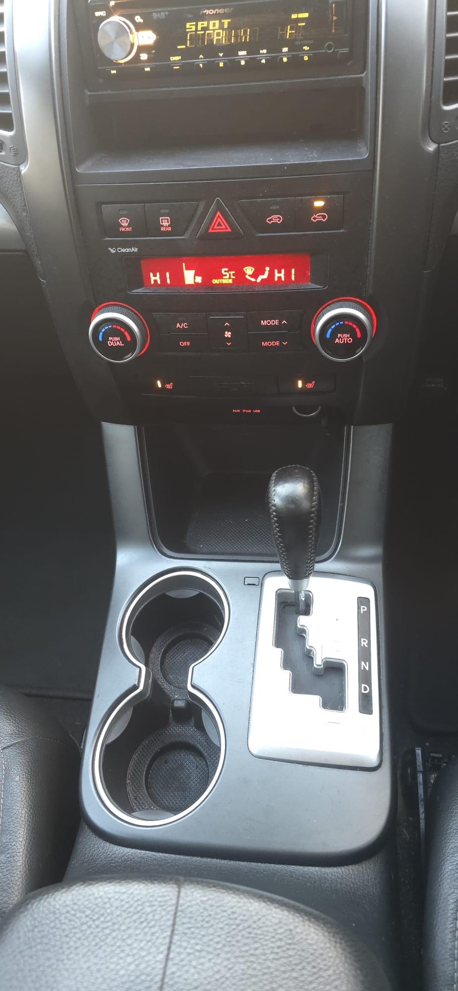 Used Kia Sorento 2010 for sale - 76643839: Photo 18