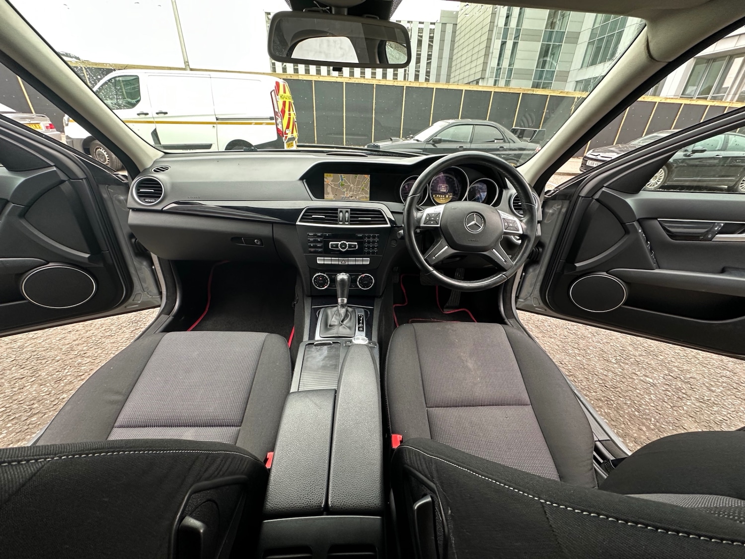 Used Mercedes-Benz C Class 2011 for sale - 77898858: Photo 12