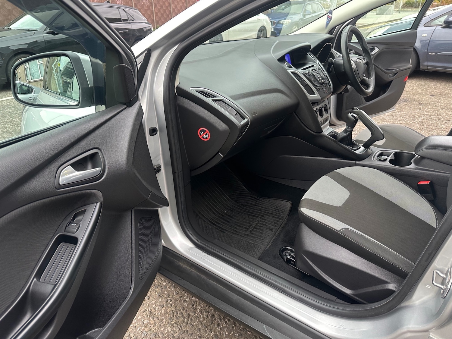 Used Ford Focus 2011 for sale - 76549033: Photo 13