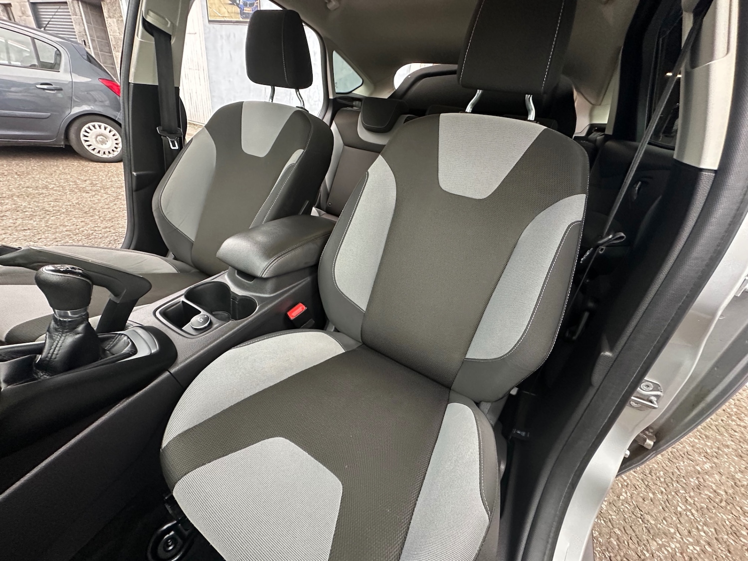 Used Ford Focus 2011 for sale - 76549033: Photo 14