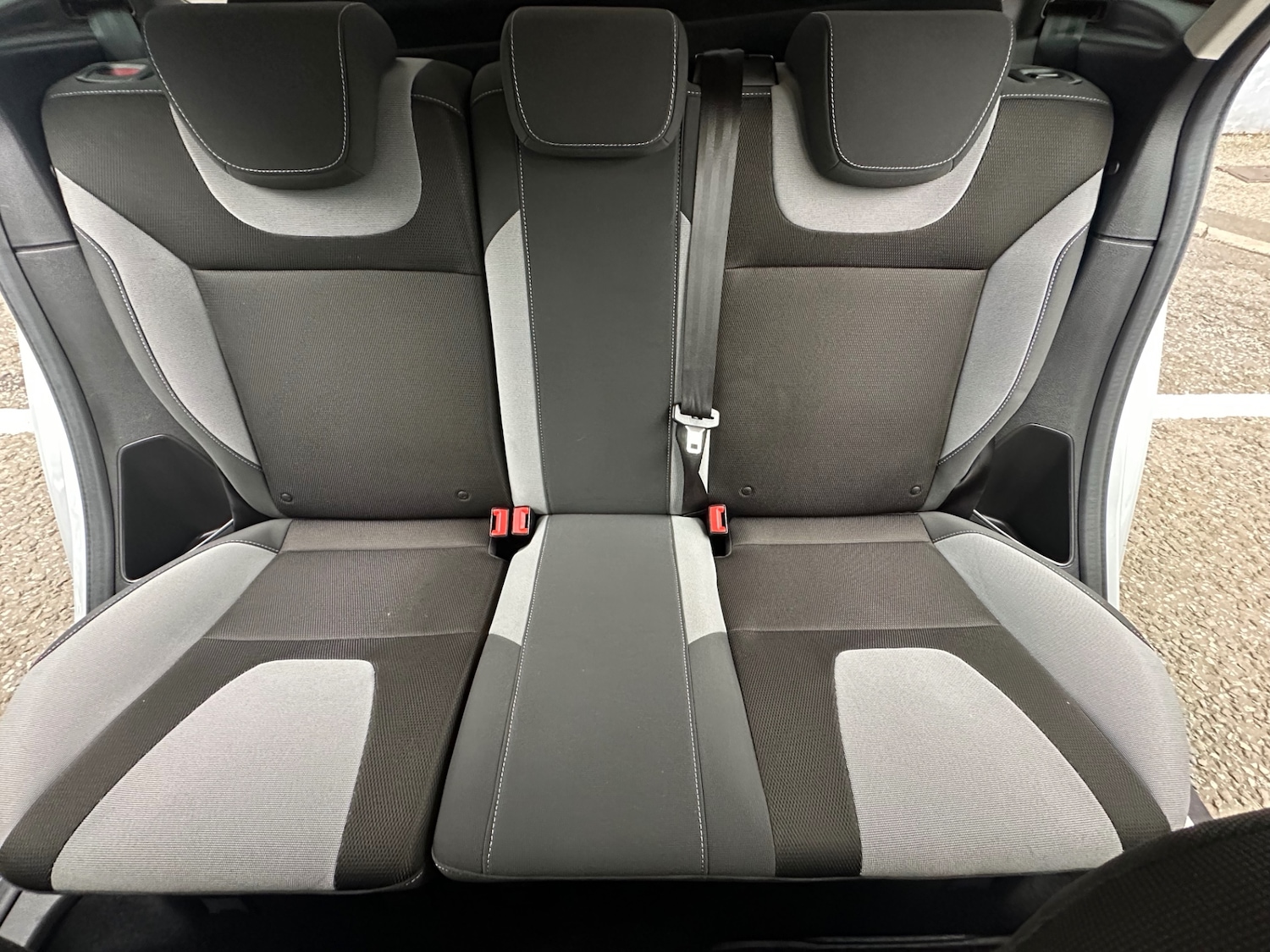 Used Ford Focus 2011 for sale - 76549033: Photo 15