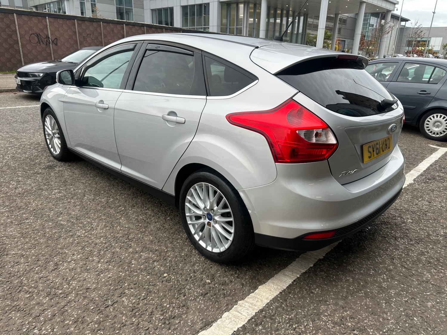 Used Ford Focus 2011 for sale - 76549033: Photo 18