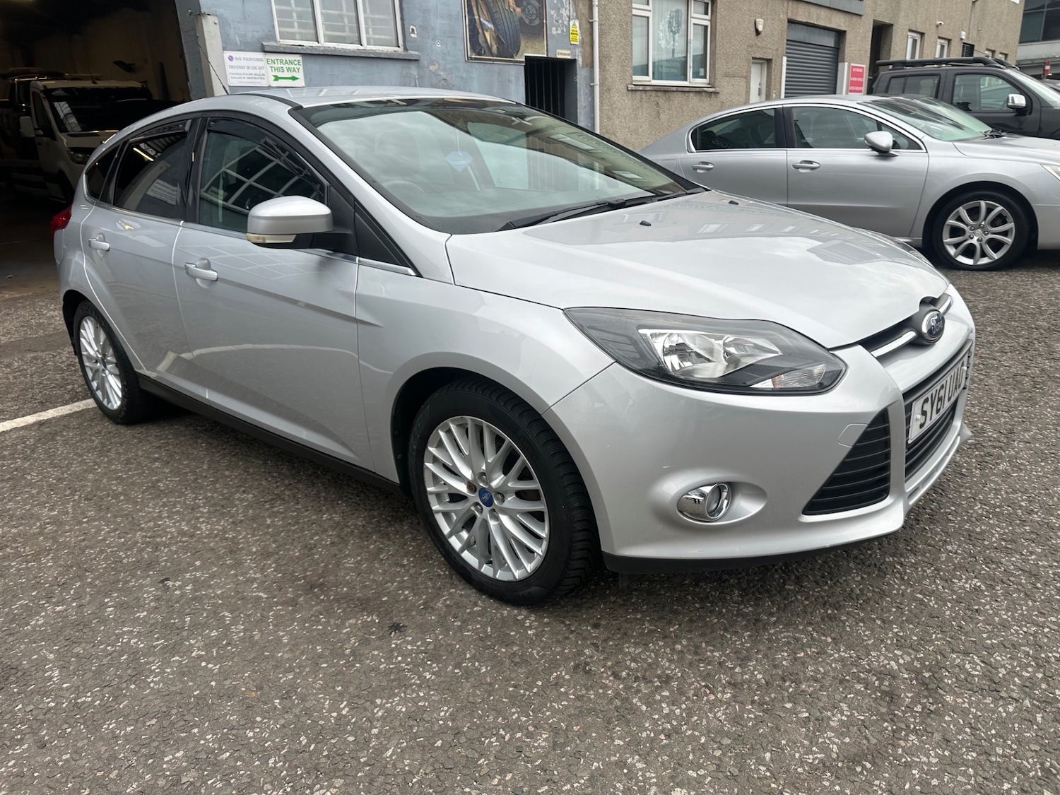 Used Ford Focus 2011 for sale - 76549033: Photo 3