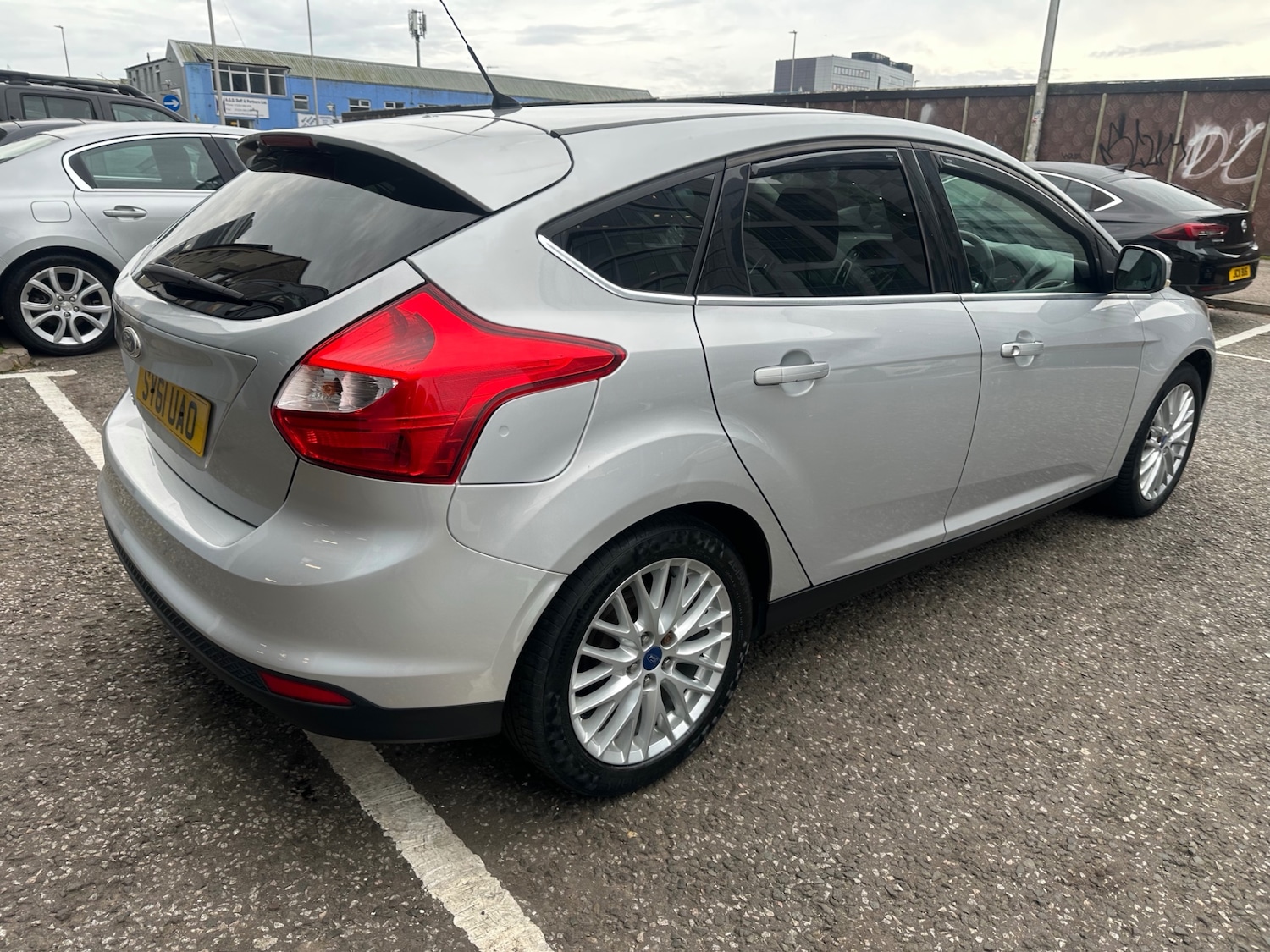 Used Ford Focus 2011 for sale - 76549033: Photo 5