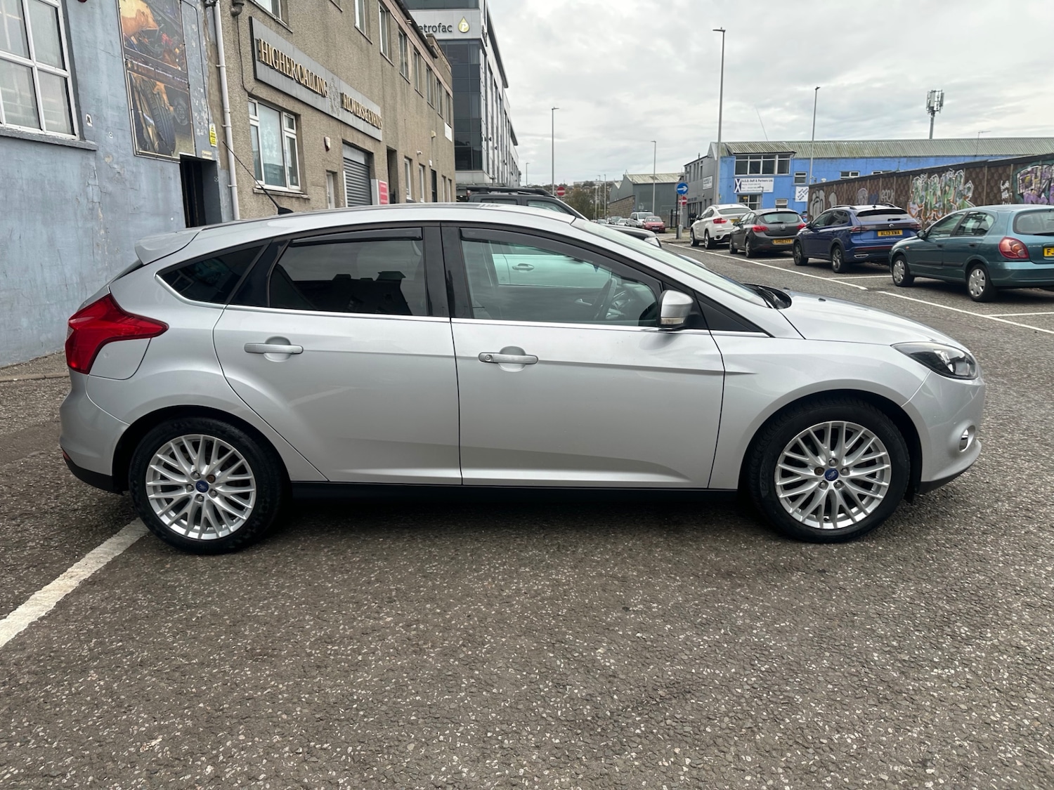 Used Ford Focus 2011 for sale - 76549033: Photo 7