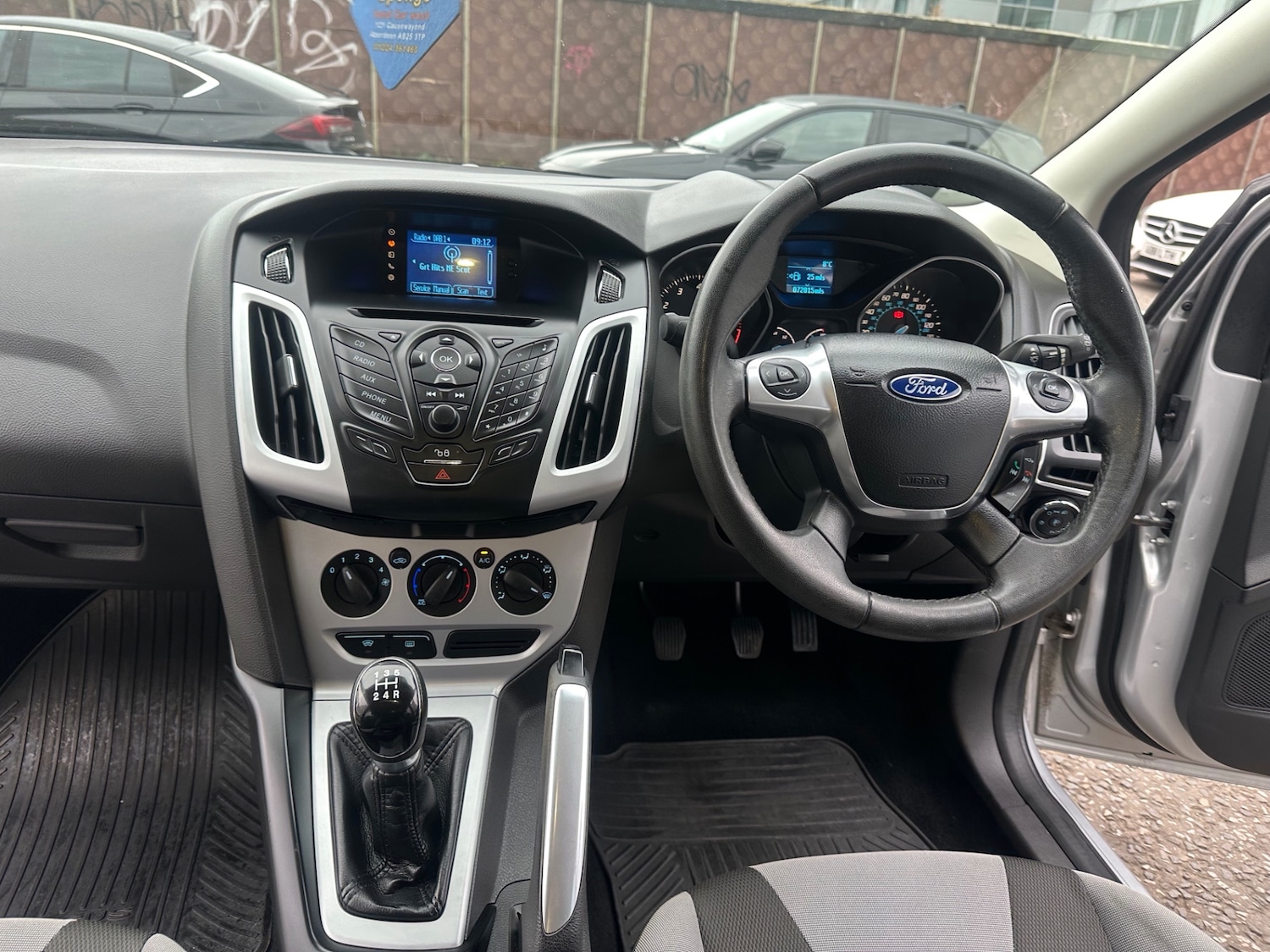 Used Ford Focus 2011 for sale - 76549033: Photo 9