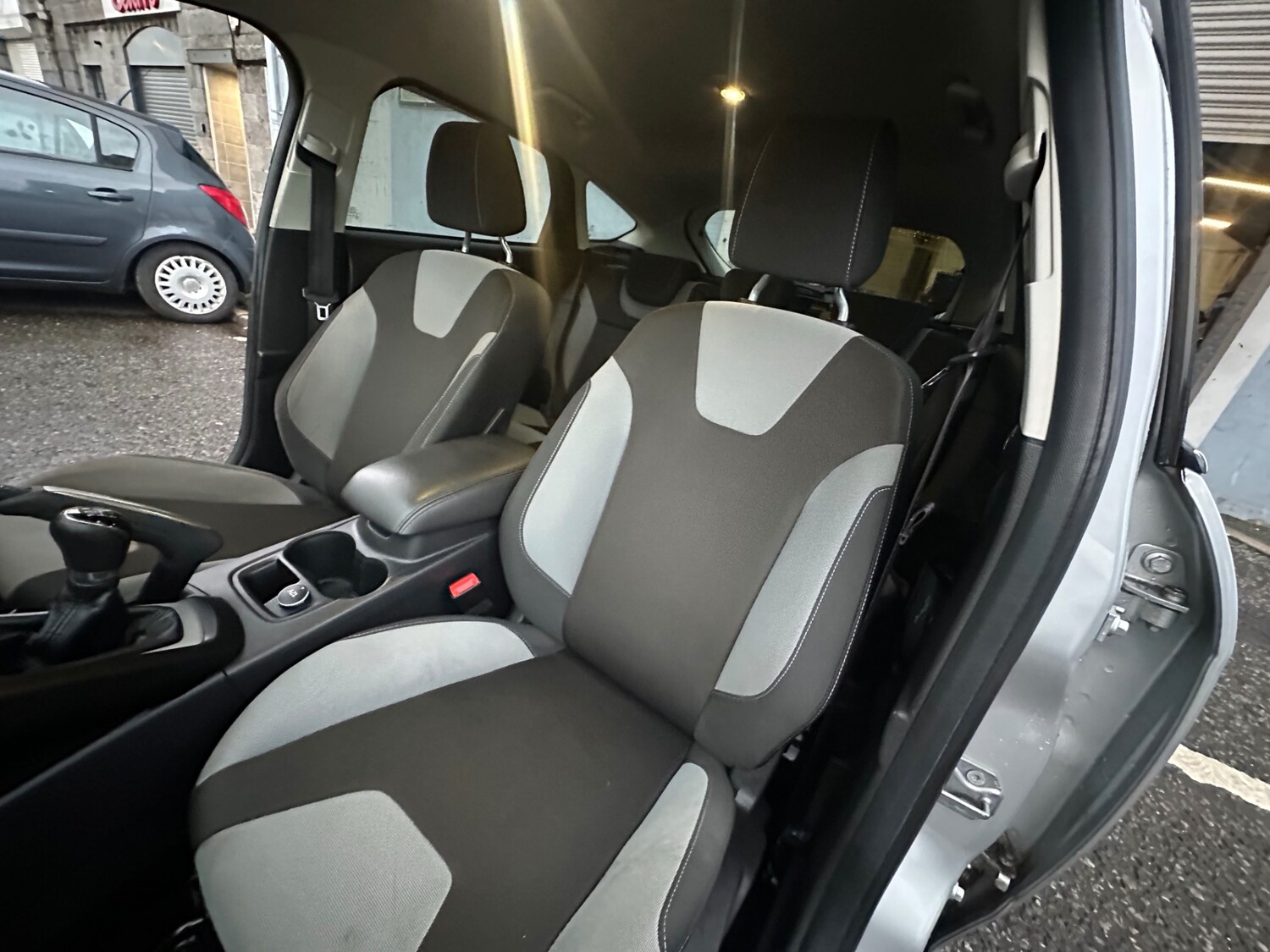 Used Ford Focus 2011 for sale - 77371941: Photo 15