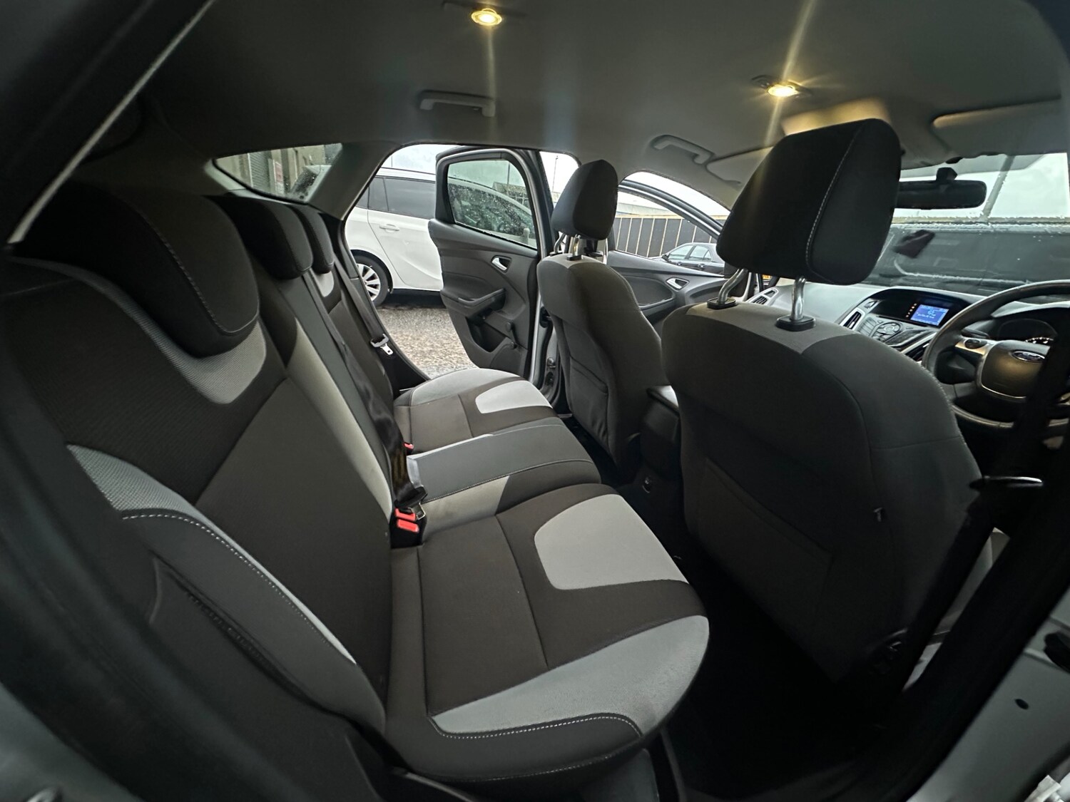 Used Ford Focus 2011 for sale - 77371941: Photo 16