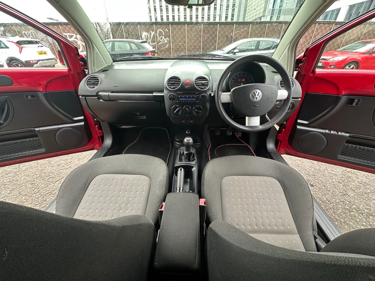 Used Volkswagen Beetle 2009 for sale - 76098987: Photo 12