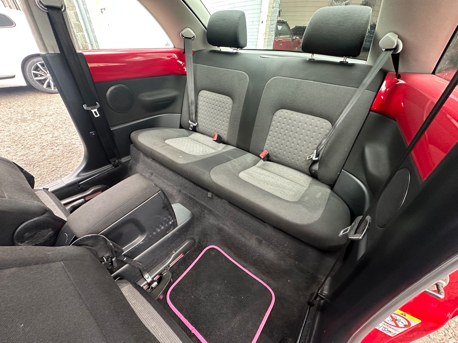 Used Volkswagen Beetle 2009 for sale - 76098987: Photo 14