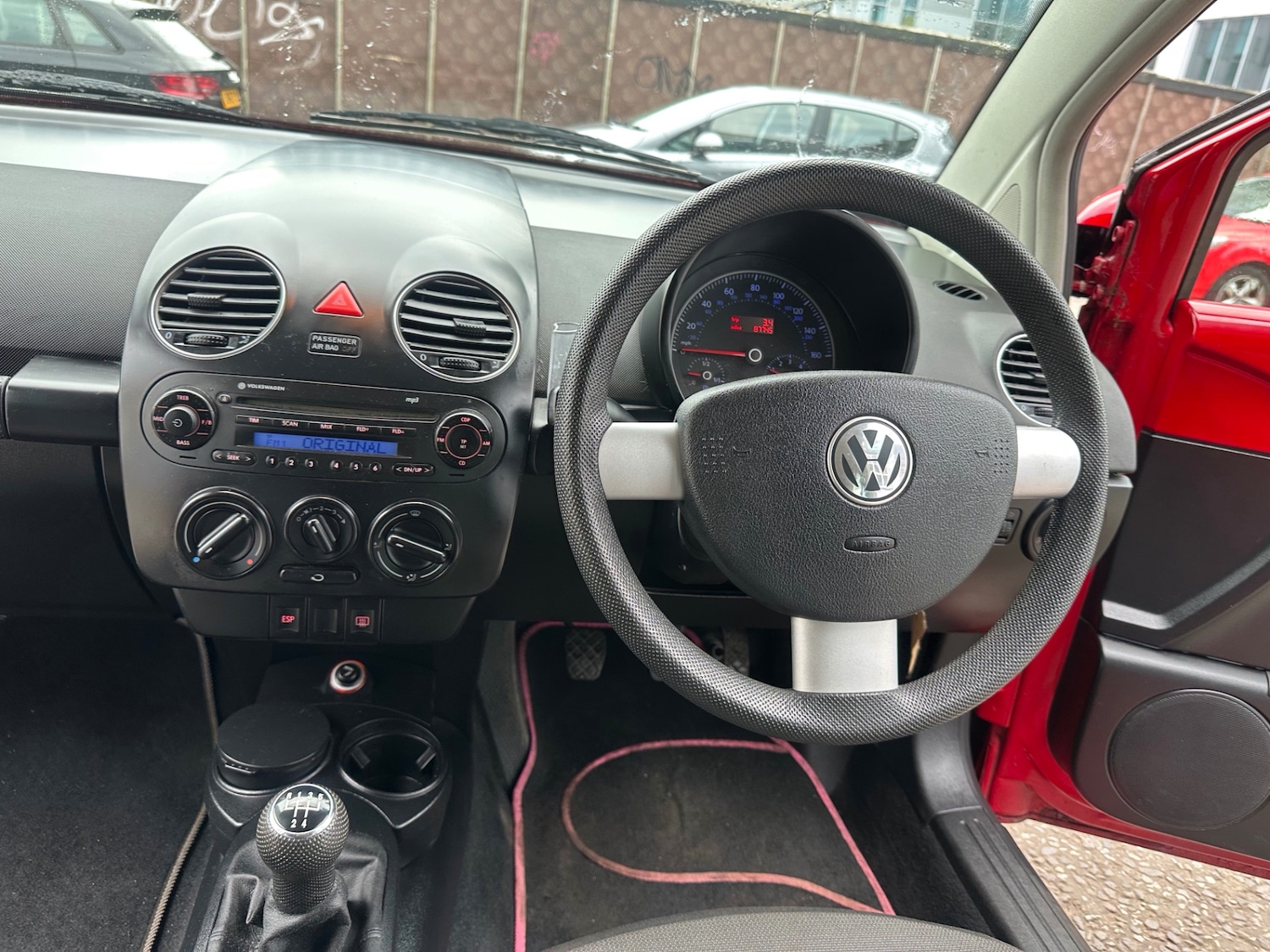 Used Volkswagen Beetle 2009 for sale - 76098987: Photo 9