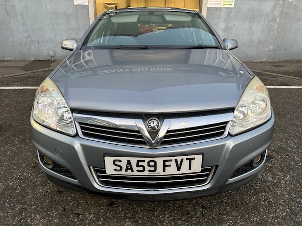 Used Vauxhall Astra 2009 for sale - 76282571: Photo 1