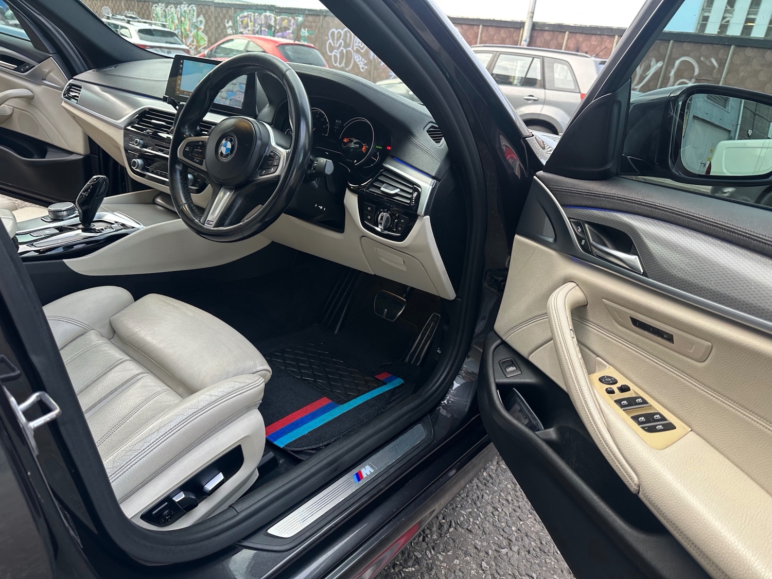 Used BMW 5 Series 2018 for sale - 76258609: Photo 15