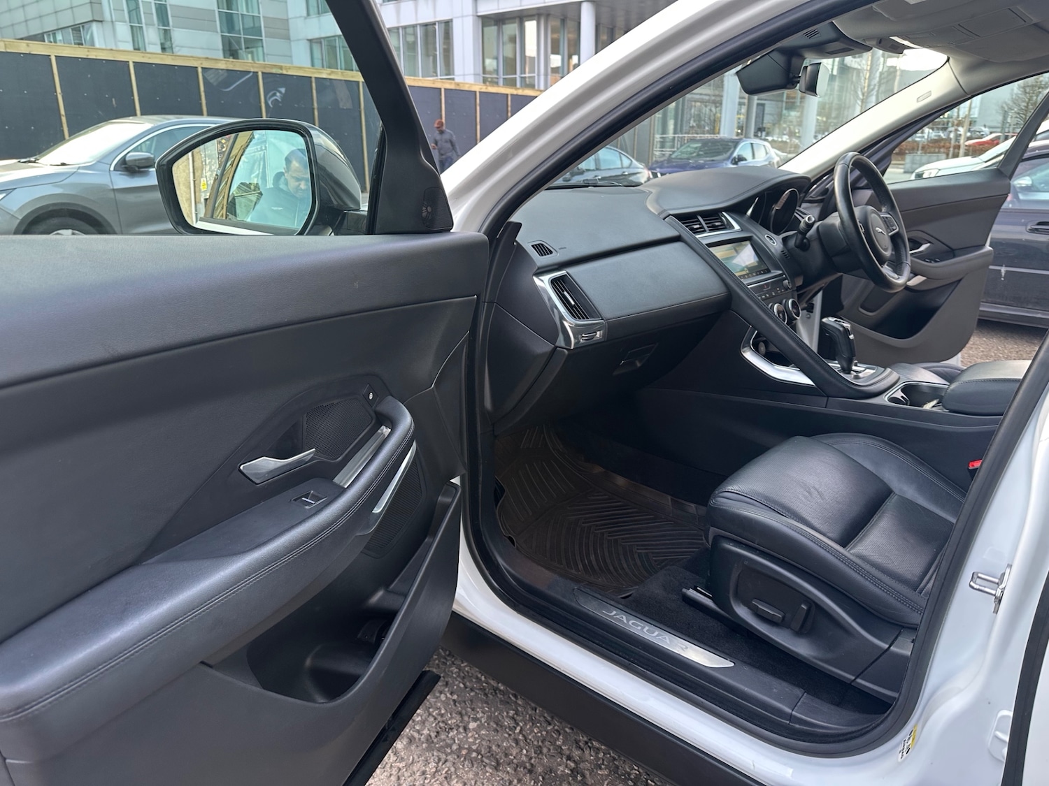 Used Jaguar E-Pace 2018 for sale - 77956915: Photo 14