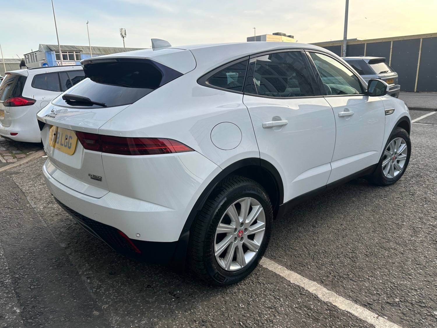 Used Jaguar E-Pace 2018 for sale - 77956915: Photo 6