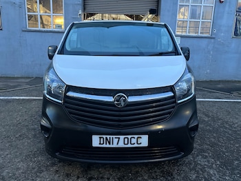 Used Vauxhall Vivaro 2017 for sale - 76837600: Photo