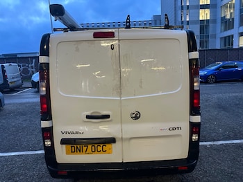 Used Vauxhall Vivaro 2017 for sale - 76837600: Photo