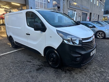 Used Vauxhall Vivaro 2017 for sale - 76837600: Photo