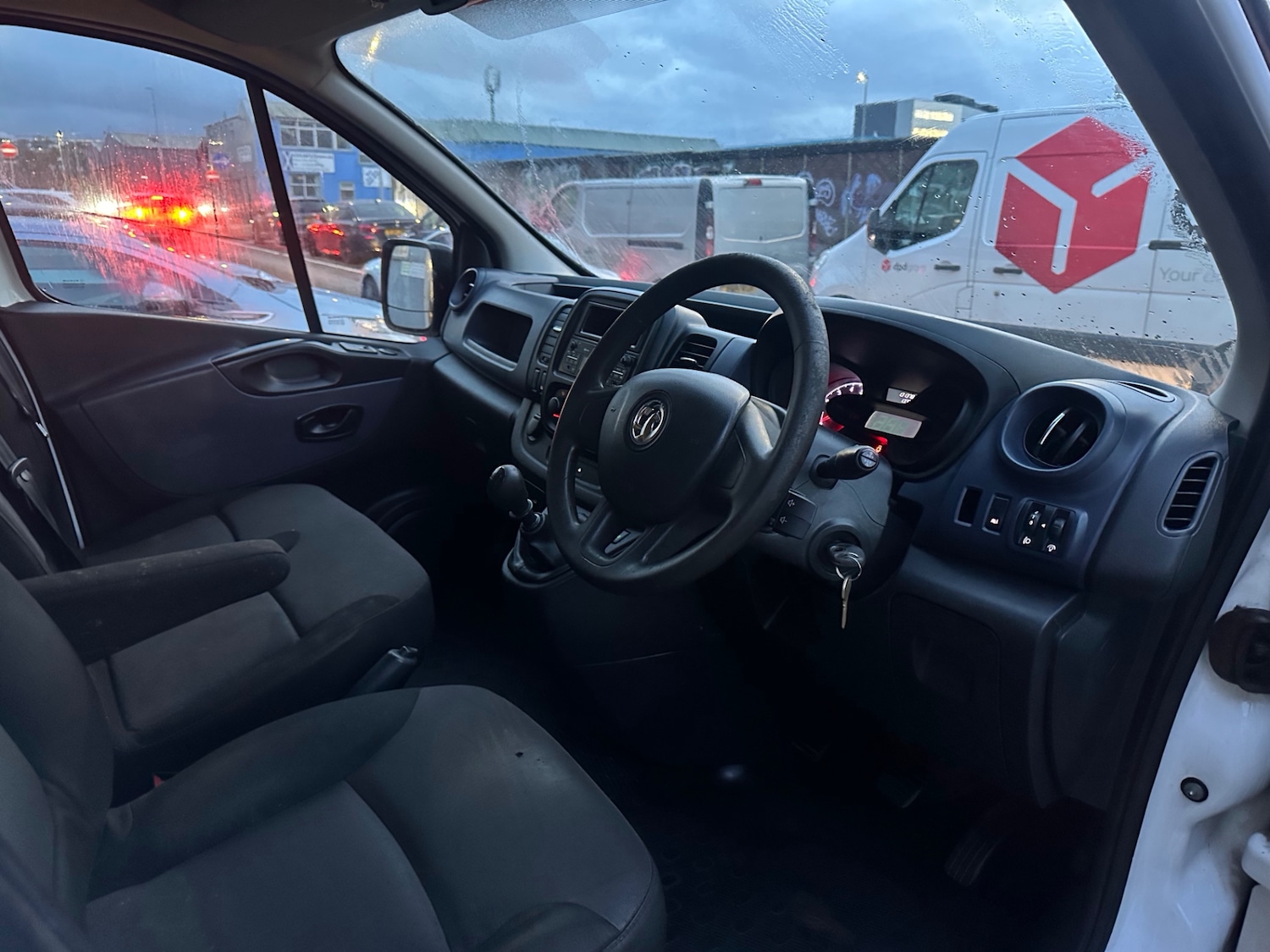 Used Vauxhall Vivaro 2017 for sale - 76837600: Photo 6